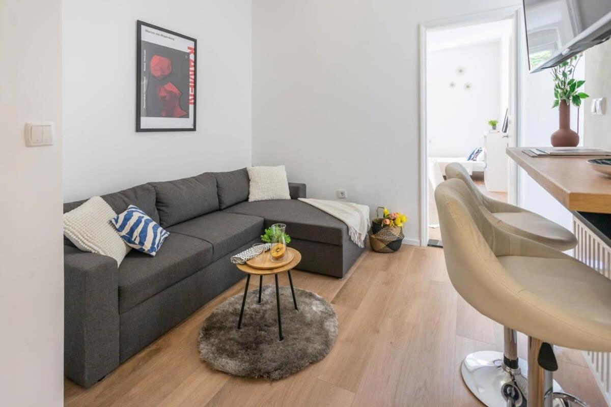 Niko And Sofia'S Apartment Urban Stay Zagreb Ngoại thất bức ảnh