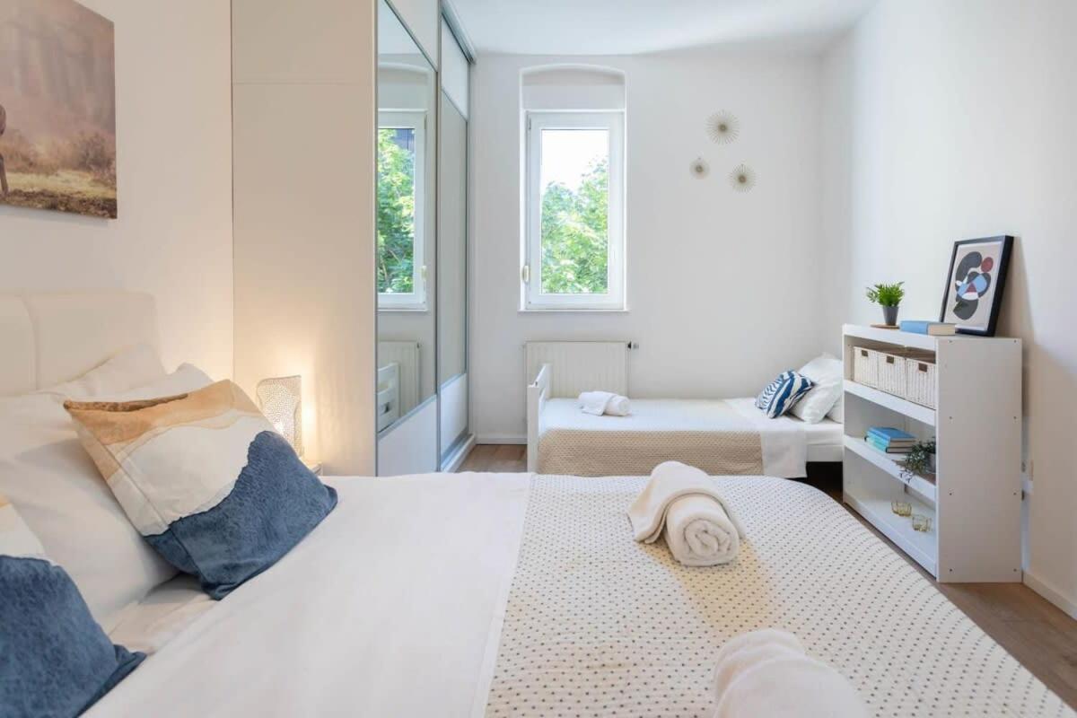 Niko And Sofia'S Apartment Urban Stay Zagreb Ngoại thất bức ảnh